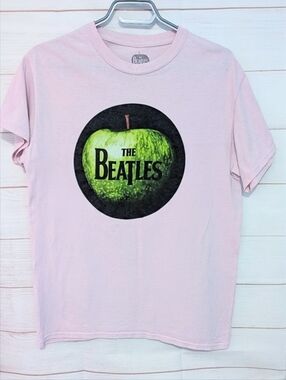 Rare Vintage Pink The Beatles Graphic T-Shirt Size Medium